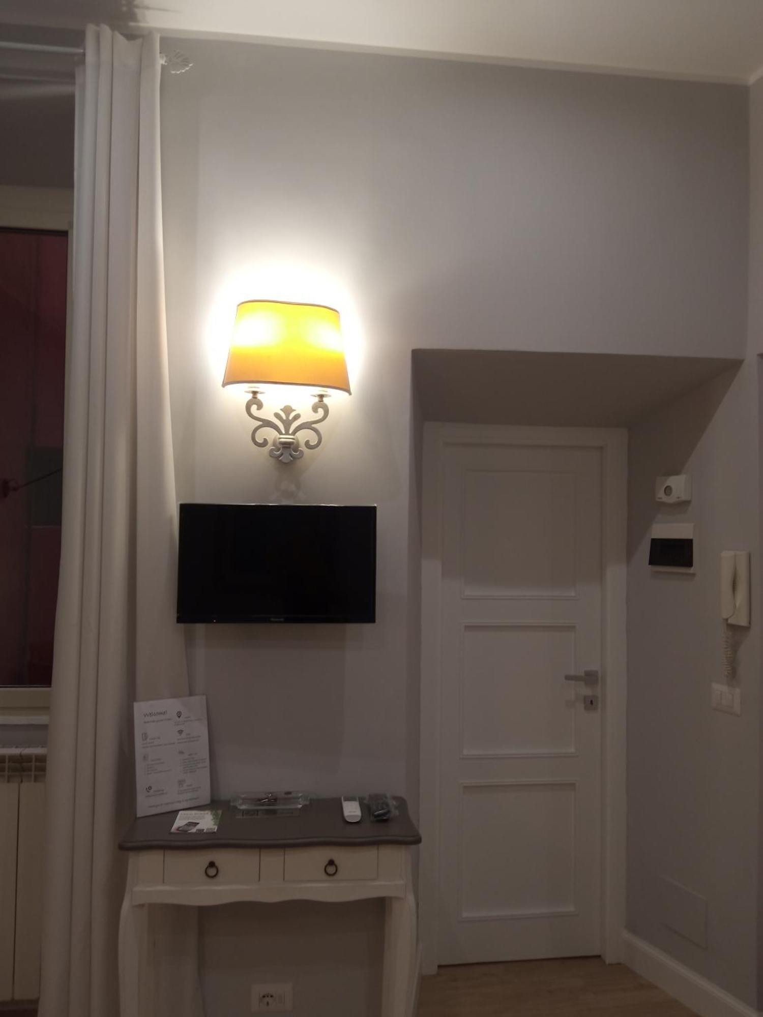Fontana Di Trevi - Central Apartment In โรม ภายนอก รูปภาพ